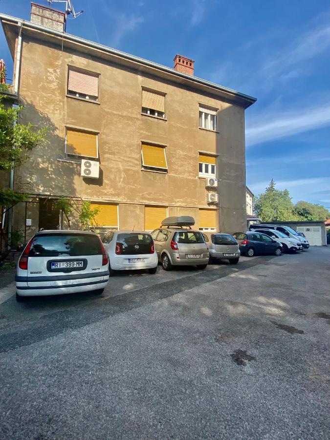 Lorenzo Rijeka Buitenkant foto